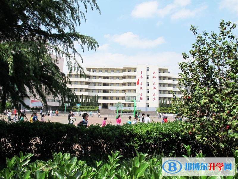 鎮(zhèn)雄縣第一中學招生辦聯(lián)系電話