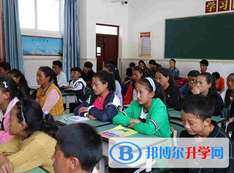 甘孜縣民族中學(xué)2021年報(bào)名條件、招生要求、招生對(duì)象