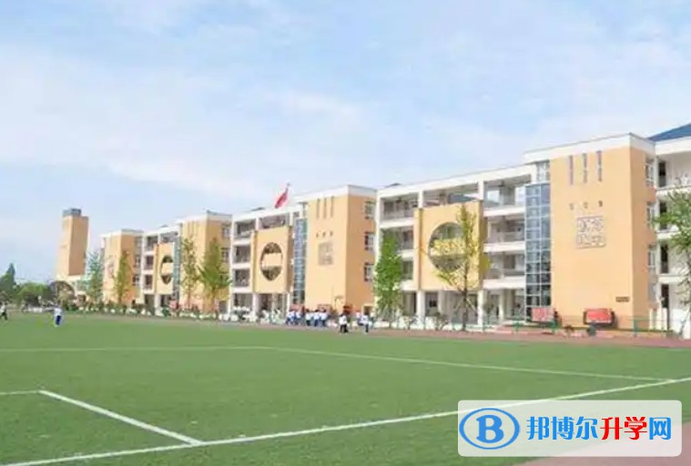 八一聚源高中怎么樣、好不好