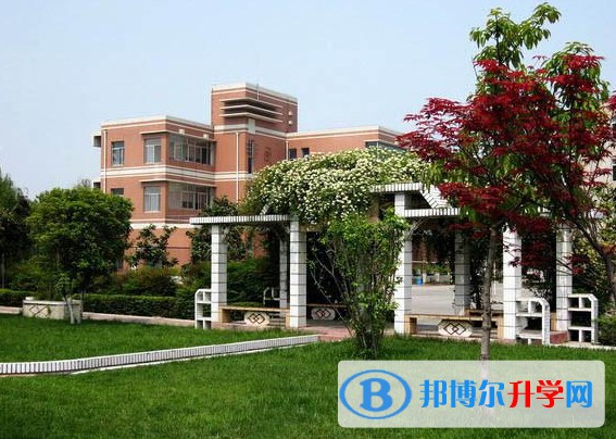 四川省科學(xué)城第一中學(xué)地址，乘車路線