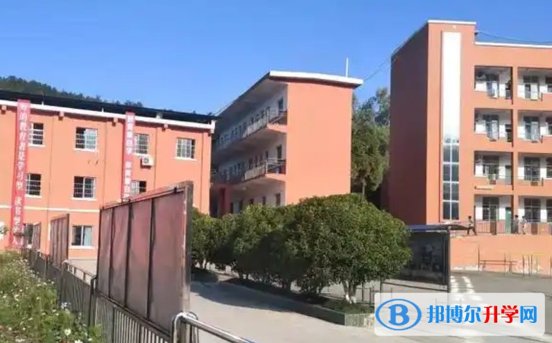 2025廣元市黃岡學(xué)校招生計劃 招生人數(shù)是多少(附要求、條件、對象)